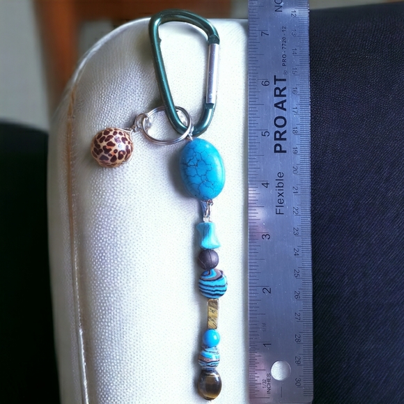 Animal Print & Turquoise Hand Crafted Keychain - Picture 5 of 6